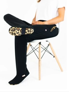Feejays Black And Leopard Print Footed Lounge Sweatpants, Wm's Small, NWT